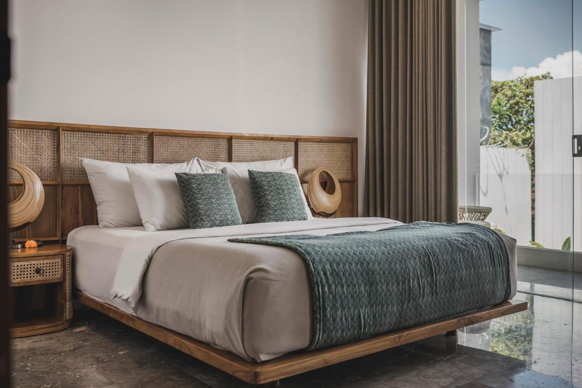 Eight Palms Villa Seminyak By Ini Vie Hospitality Eksteriør billede